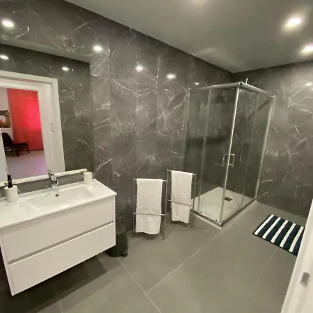 Da Silva Surf Four Apartment *