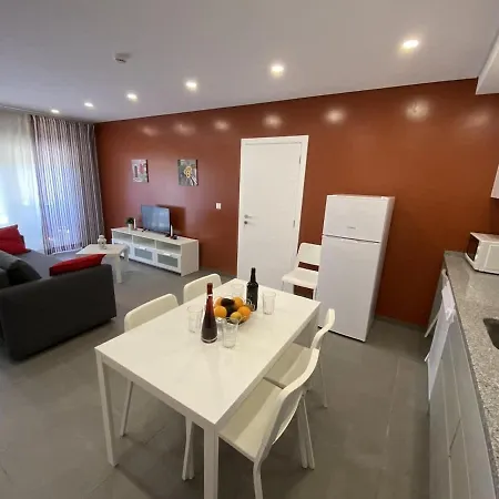 Da Silva Surf Four Apartment *